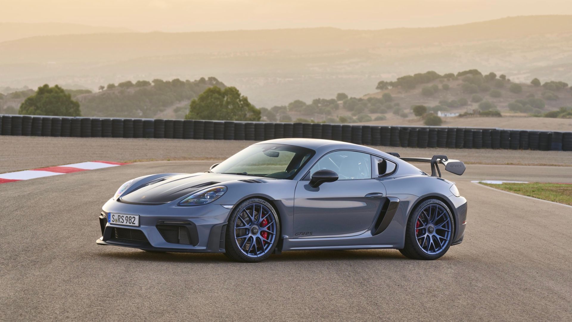 Elektrikli Dönüşümden Önce Son Çıkış: Porsche 718 Cayman GT4 RS