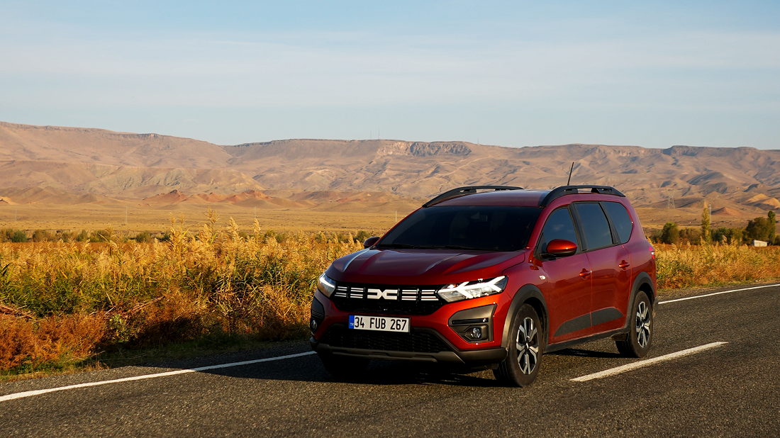 Dacia'dan 'Hepsi Bir Araba': Jogger