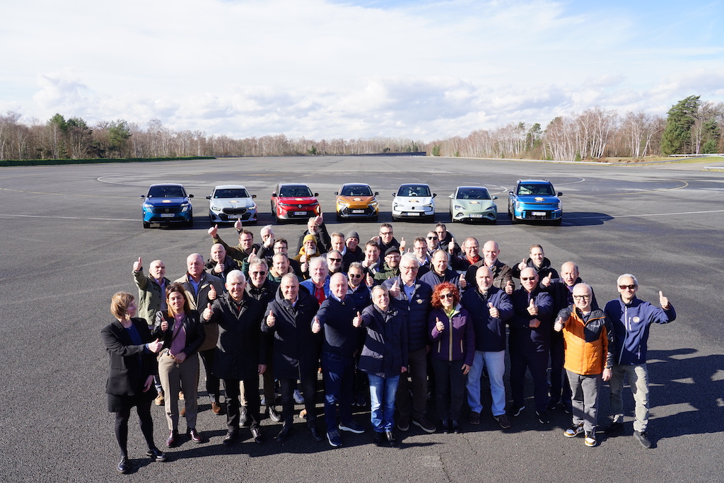 Avrupa'da yılın otomobilinde son viraj