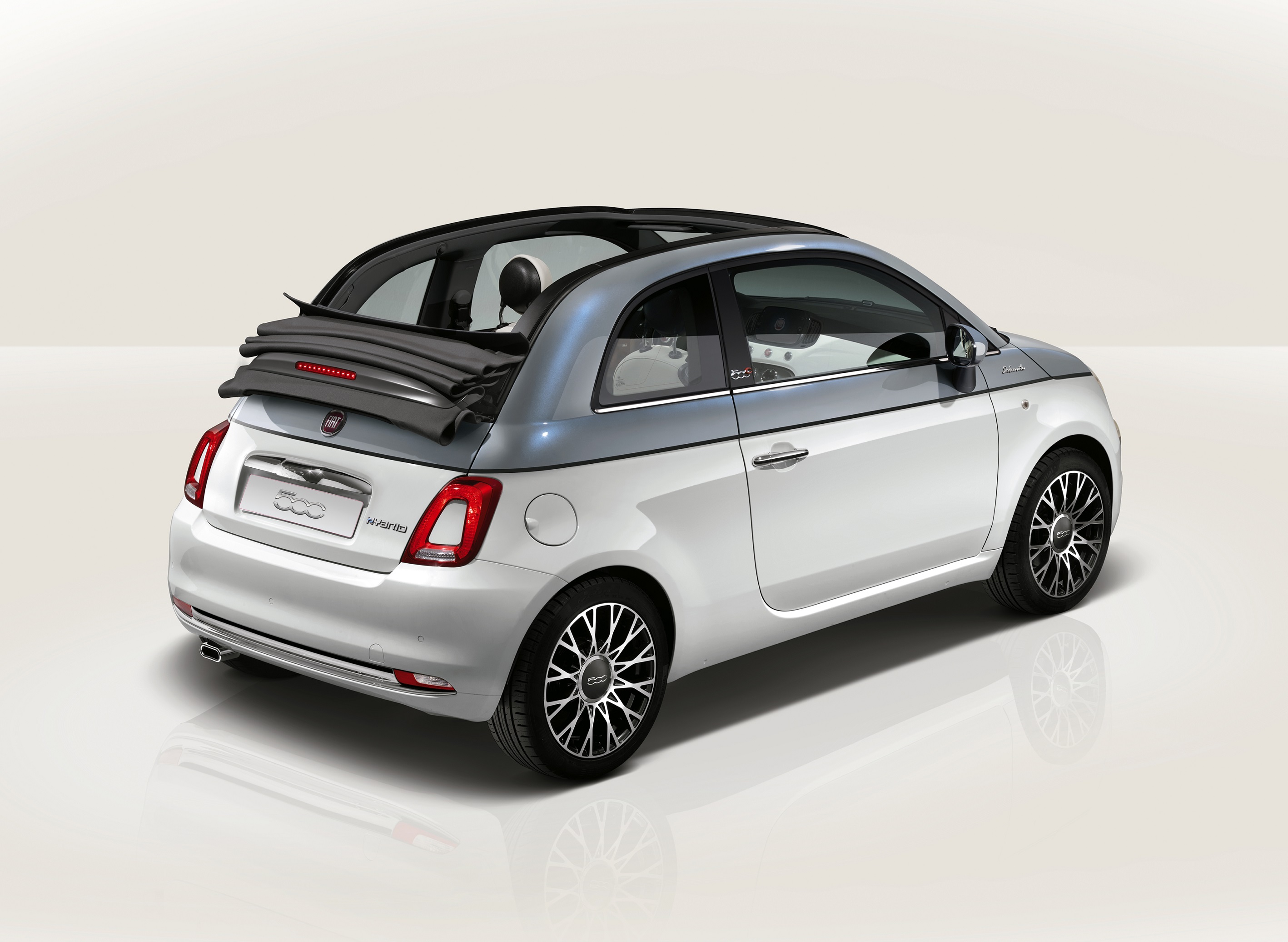 FIAT 500 HİBRİT MOTOR SEÇENEĞİNE KAVUŞTU