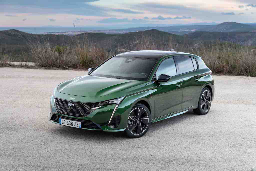 Peugeot 308'in elektrikli versiyonu satışa sunuldu