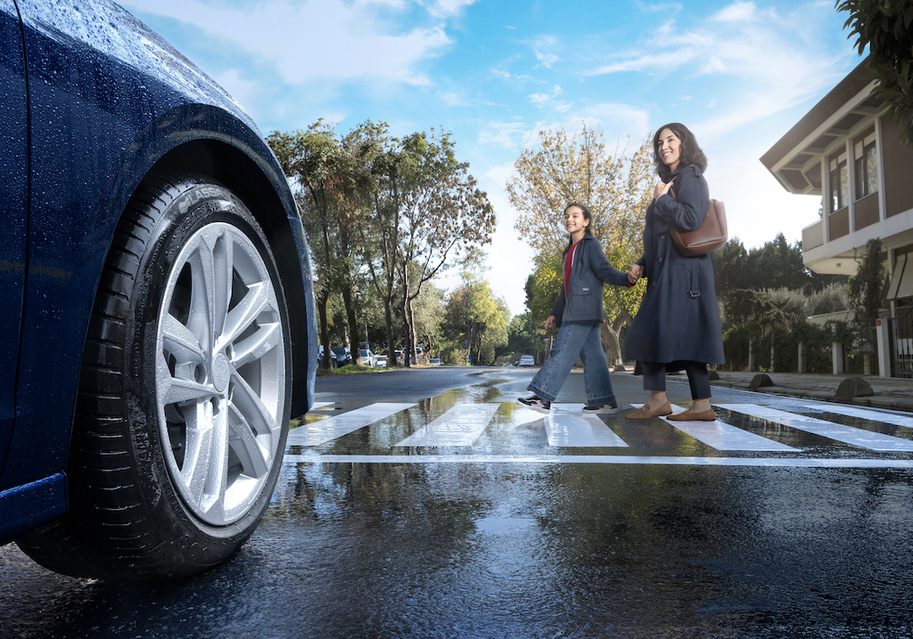 Lassa Türkiye'yi yaya geçinde durmaya çağırıyor