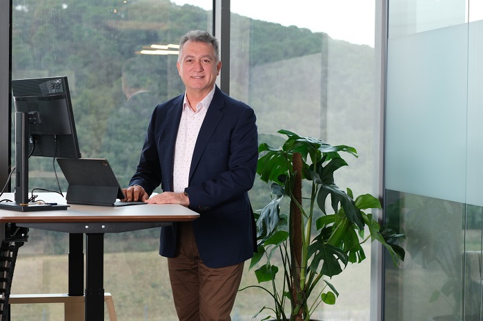 Mercedes-Benz üst üste üçüncü kez lider