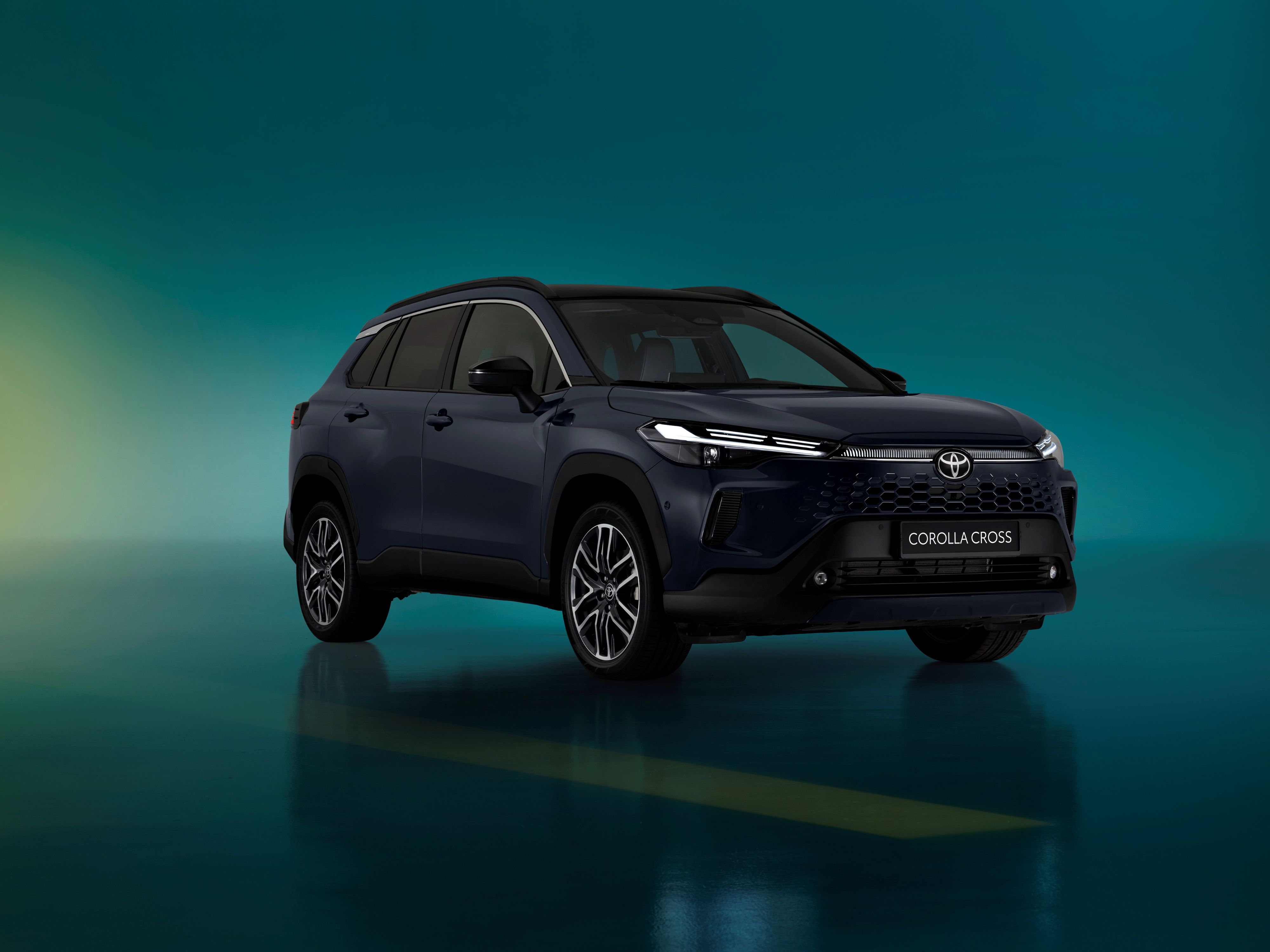 SUV otolarda tarihi rekor