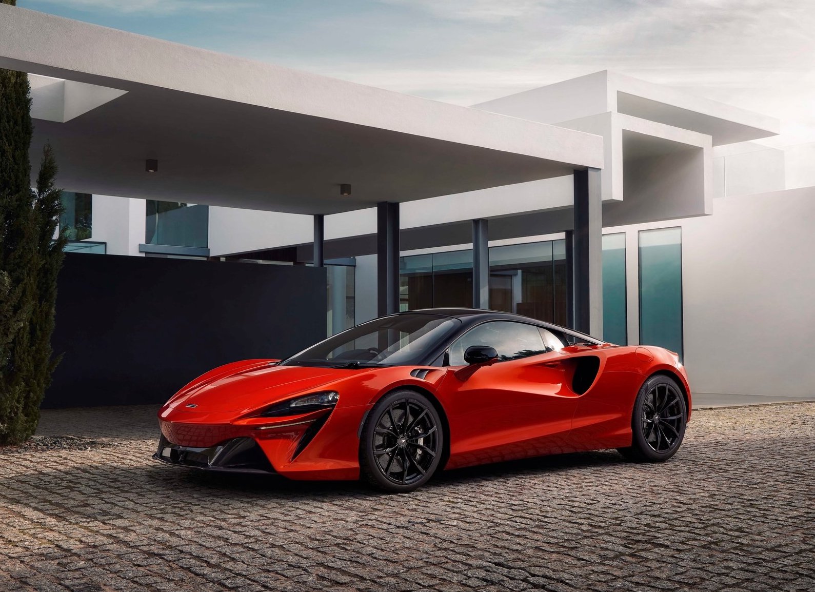 ROYAL MOTORS KRİPTO PARA İLE OTOMOBİL SATIŞI YAPACAK