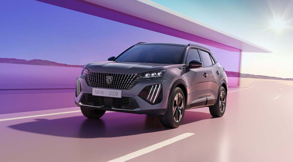 Yenilenen Peugeot 2008 eylülde geliyor