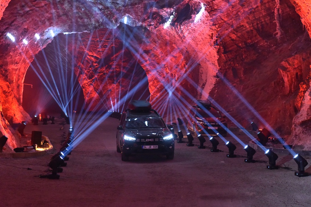 Yılın Basın Lansmanı ödülü Iğdır'da düzenlenen Dacia Jogger lansmanı oldu