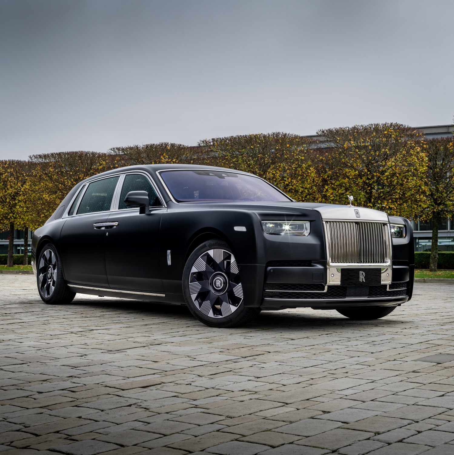 Rolls-Royce Phantom’dan 100. yılına özel ejderha teması
