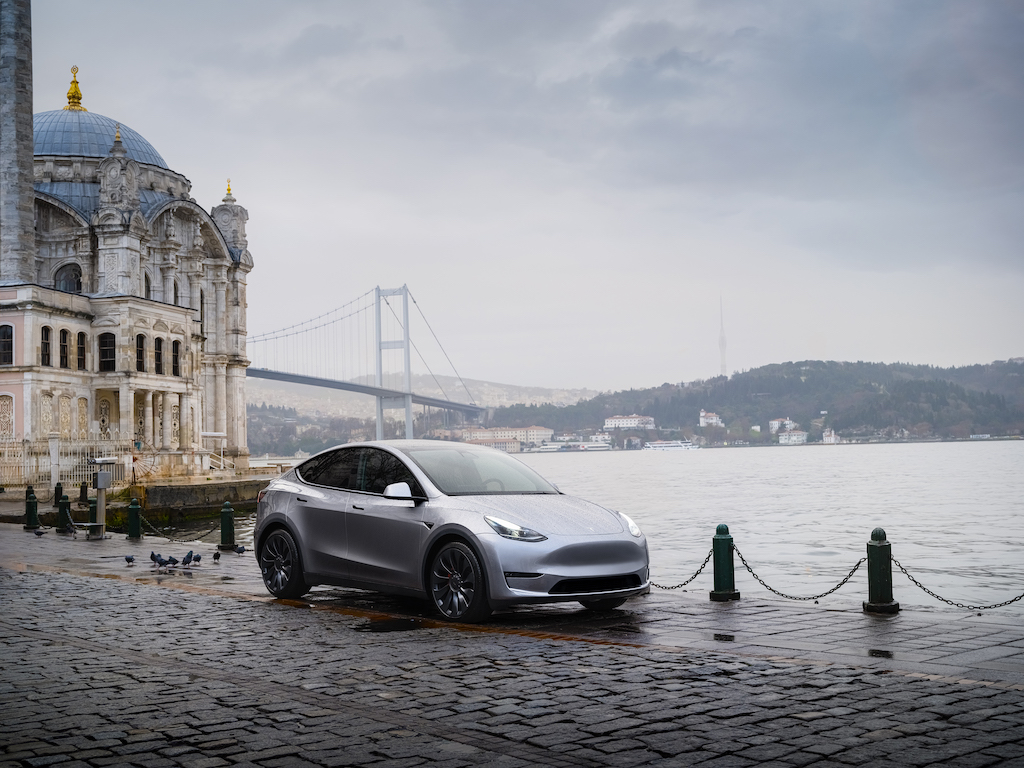 Tesla Türkiye’de satışa sunuldu